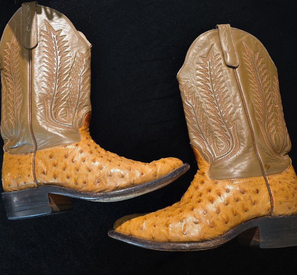 Tony Lama Tan Embossed Ostrich Leather Western Boots - Picture 7 of 11
